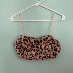 akira cheetah print fuzzy set